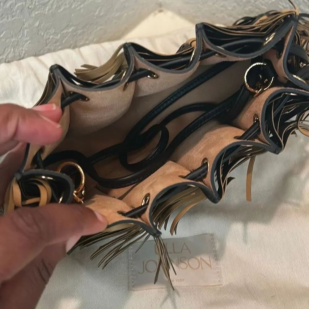 Ulla Johnson Adria Fringe Crossbody Purse Pleated Wave Black Beige Artsy Boho NE - Picture 6 of 13